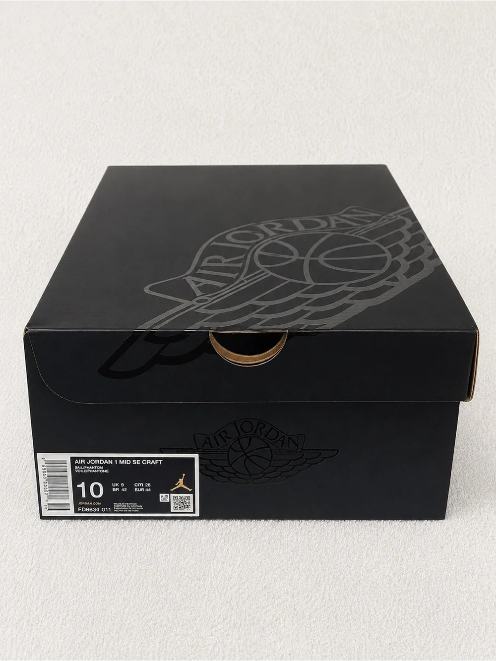 Air Jordan 1 Mid SE Craft PALE IVORY SAIL (Suede White) Mens Size 10. BRAND NEW.